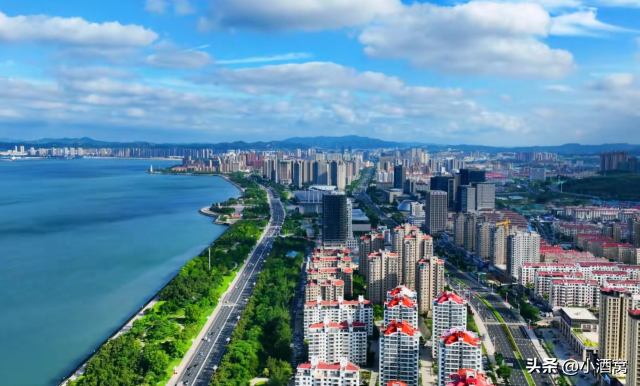 中国公认最干净的城市，夏天均温23℃，比青岛安逸，适合退休养老