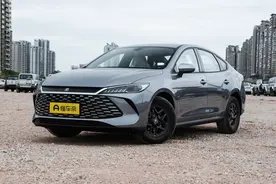 比亚迪秦PLUS DM-i 2025款：焕新升级，真香警告？还是劝退神器？图片