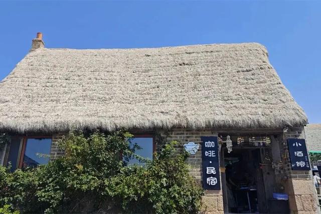 畅游威海·首站荣成 | 全省推广！快启程，住进世界级渔村的童话海草房