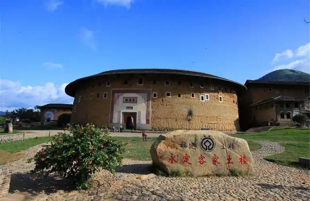 西湖免费22年赚翻了！旅游收入从294亿到3450亿，文旅新逻辑