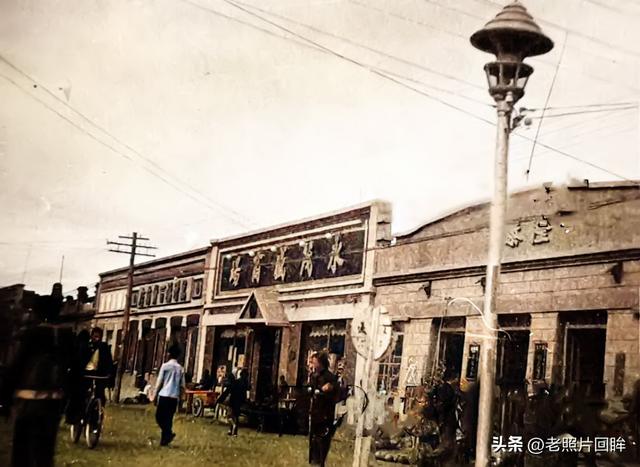 1938年，日军私人相册中的顺德（邢台）古城，鬼子在城墙上散步