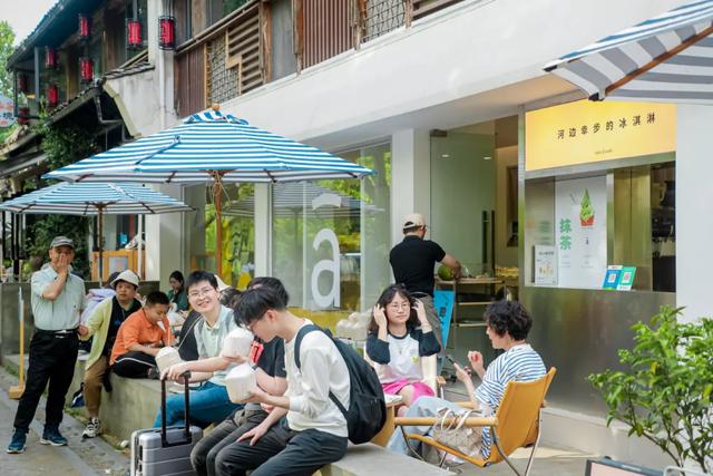 16载烟火淬炼，“北关夜市”C位重燃