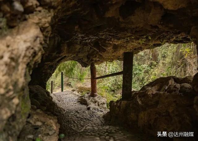 渠县賨人谷的秋天“水”醒啦，去解锁川东小九寨！