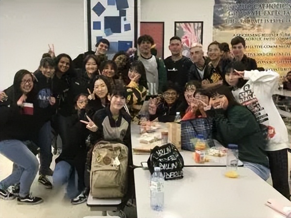 请输入图片描述 请输入图片描述