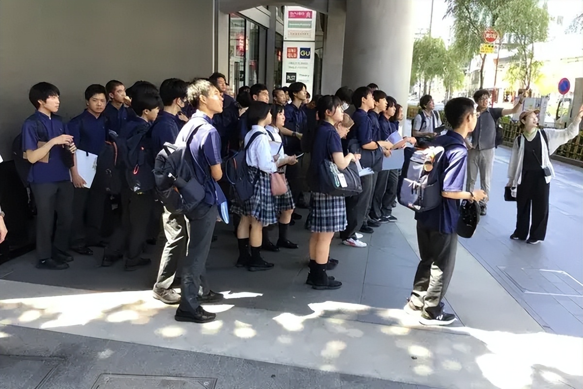 请输入图片描述 请输入图片描述