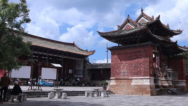 昆明动车直达，又一座小众的千年古镇，四季如春，古迹遍布