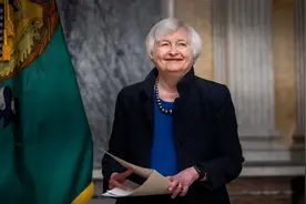 美财长耶伦宣布访华，一边求中国，另一边却放话要打压中国新三件图片