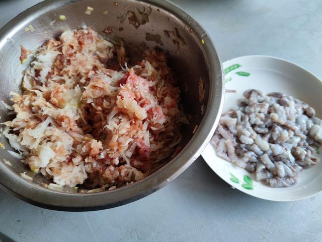 立冬吃饺子，建议大家：少吃白菜芹菜，多吃4样，应季营养补嘴空