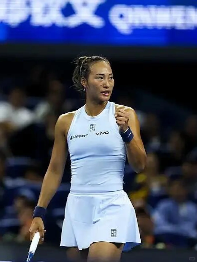 郑钦文1：1诺斯科娃，伤势限制发力，她制造了完美中的不完美！