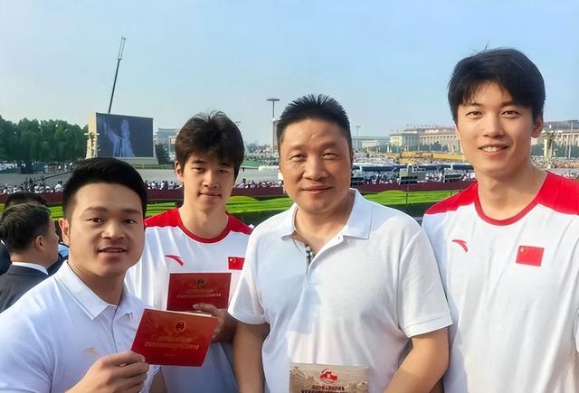 谢霆锋也没想到，张柏芝会因阅兵当天的一特殊举动，实现口碑暴增