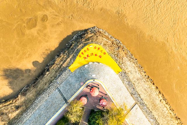 新聊新景丨黄河艾山卡口“窄”出圈