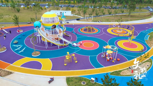 「冬游乳山」在大学里对话世界，在烟火中拥抱海风