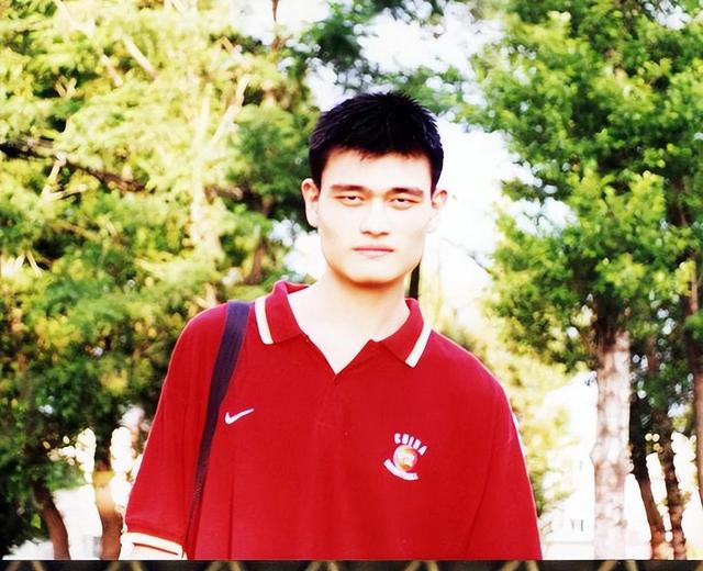 姚明做梦也没想到	，15岁的女儿，如今仅凭一个举动就给他长脸了