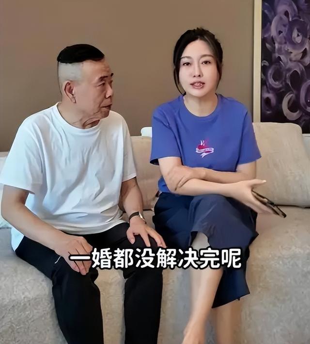 68岁潘长江豪宅名车无数，晚年却为42岁女儿愁白头，真相泪崩！