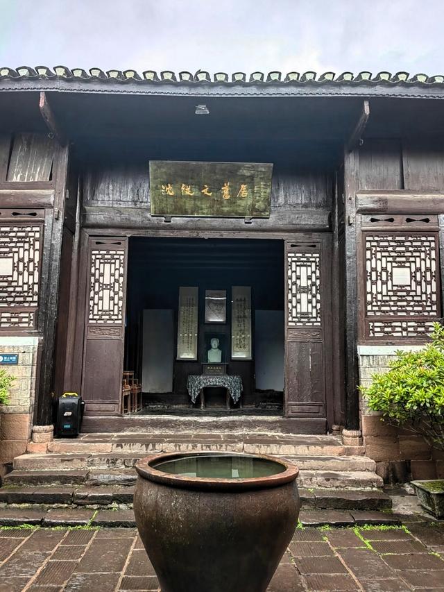 世界上只有中国湖南省凤凰县才有的全球 “独一无二的10大奇景”