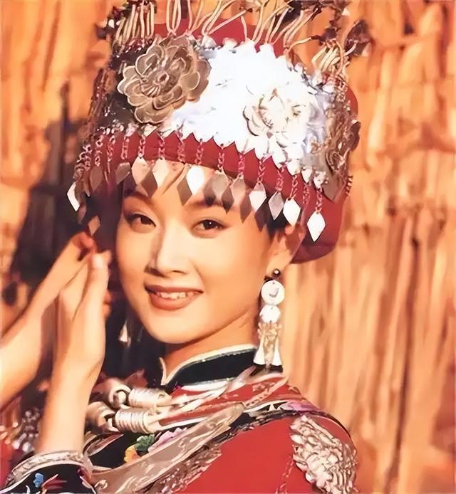 宋祖英和老友在北京观看京剧《穆桂英挂帅》