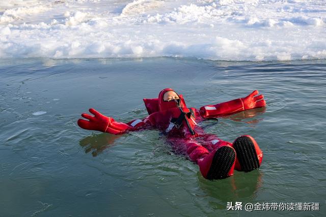 乌伦古湖黄金海岸景区借福海冬捕节分会场东风全力“添柴”冰雪游