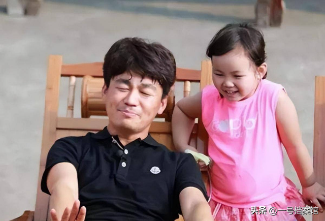 善恶终有报！马蓉没想到被抛弃的王宝强，却是儿女眼中“好男人”