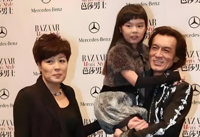 李咏也没想到，自己离世8年后，23岁的女儿就走上一条异样的道路