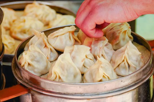 天山下的优美牧场、亚心之都——史上最全新疆乌鲁木齐旅游攻略