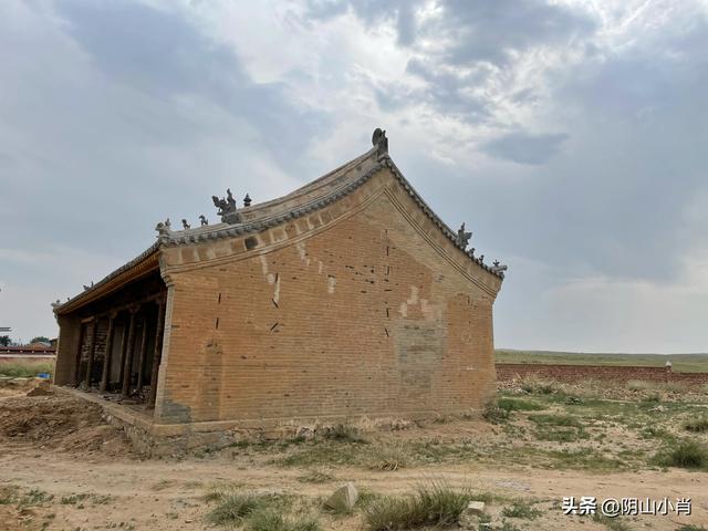 达茂旗达尔罕、百灵庙、乌克忽洞，固阳银号、忽鸡沟田野考察笔记