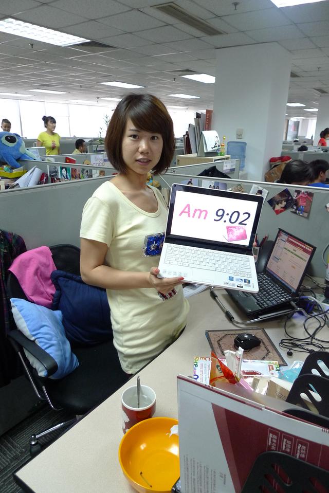 扎心！人家领导求着休假，你却带病加班！打工人福利到底差在哪？