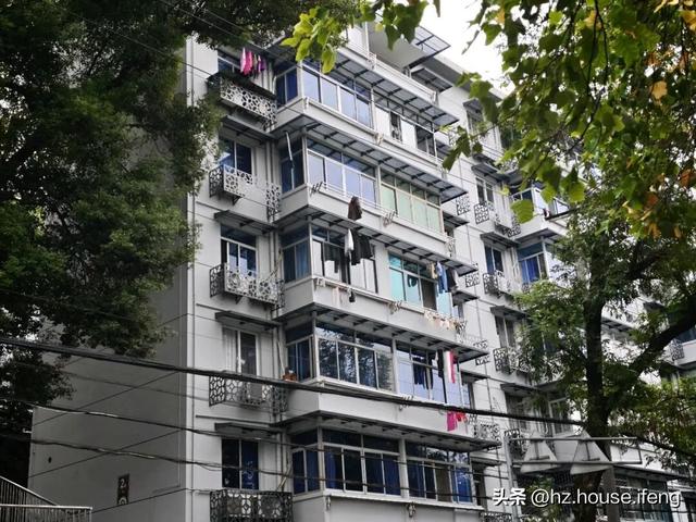 隧道穿楼，杭州这个老小区成“奇景”！