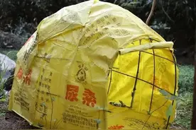 六十组搞笑GIF动图：谁说玩户外很贵，五元搞定！图片