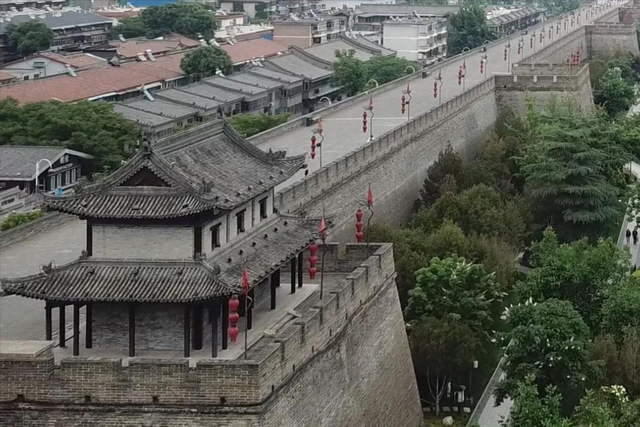 古城墙往往都是锯齿状，这是为什么，古人这么做有什么好处？