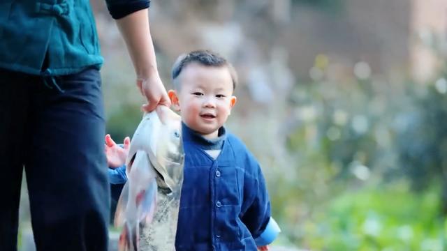 我们都在用力活着，却忘了为什么出发