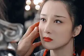 她曾是古装第一美人，却因朋友的放纵所毁容，如今靠演技成功翻身图片