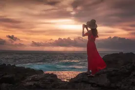 一个女人，若是聪明，朋友圈里不会晒这4样东西图片