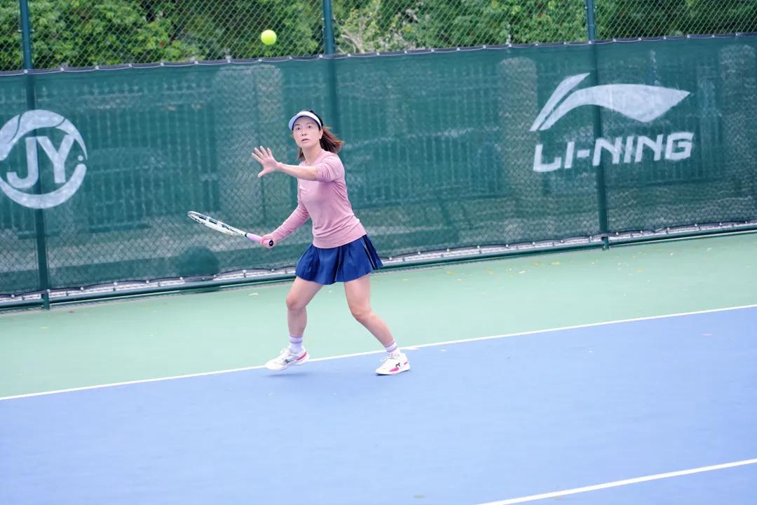 首届网球友谊赛暨武汉市高新技术产业协会网球分会正式成立! 首届网球友谊赛暨武汉市高新技术产业协会网球分会正式成立!