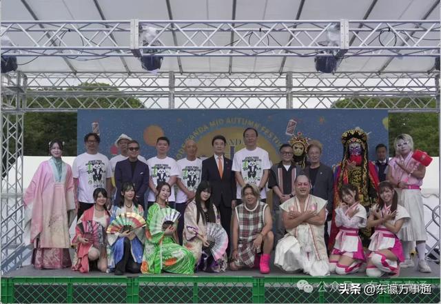 上野熊猫中秋节火热进行时：游客如织，共享佳节