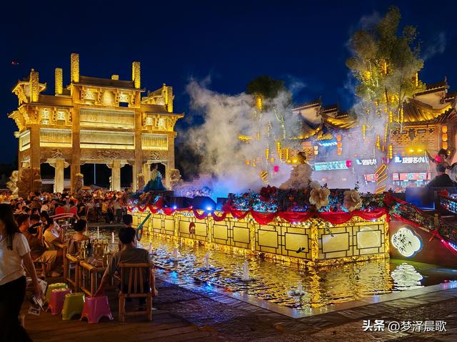 云梦夜未央：楚王城公园楚王天下大舞台、祥云湾灯火里的千年回响