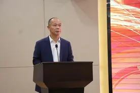 邓益坚任暨南大学附属第五医院副院长（主持工作）、党委副书记图片