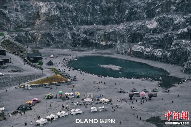 人这一辈子，一定要去爬一趟金华山！