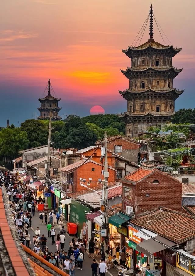 7～8月一定要去的5个城市，治愈又解压，先挑一个小住三五天吧！