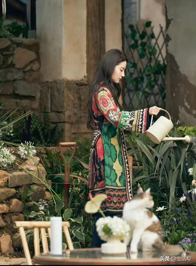 陕西小村庄，住一晚已经要两千了