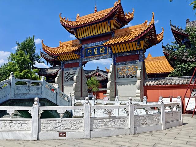四川旅游：二访阆中古城行散记（图）