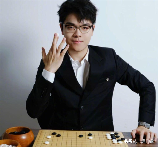 聂卫平去世不到一天，恶心的一幕就发生	，女儿的话字字催泪