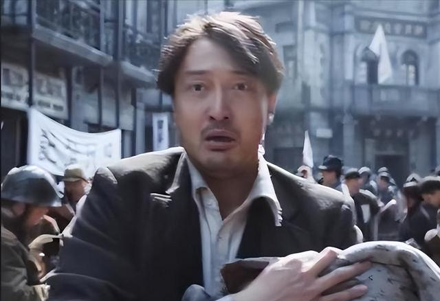《南京照相馆》破28亿！横扫金鹿奖，德国首映全场落泪