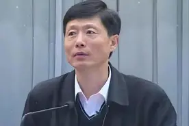 南开大学教授艾跃进简历，他的口头禅是：尊严只在剑锋之上图片