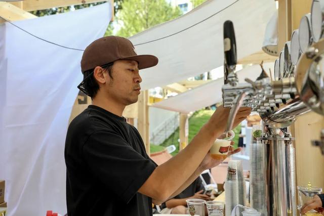 观山湖夏日“狂飙” 避暑经济赢麻了