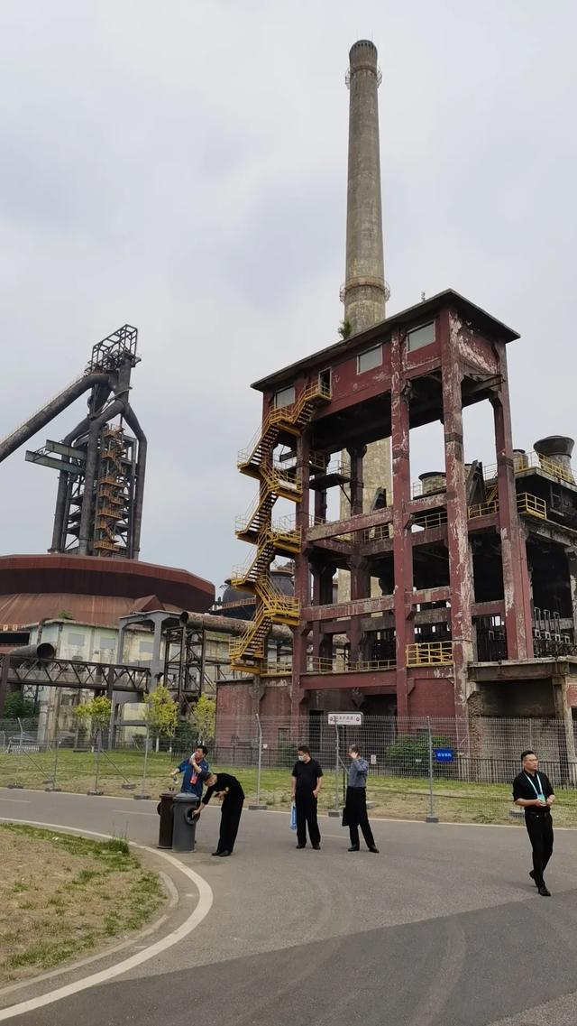 钢铁柔情:首钢园仲夏半日纪行