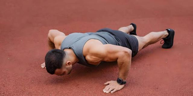 锻炼越多越早死？医生警告：这3种运动！中老年人别再拼命做了！