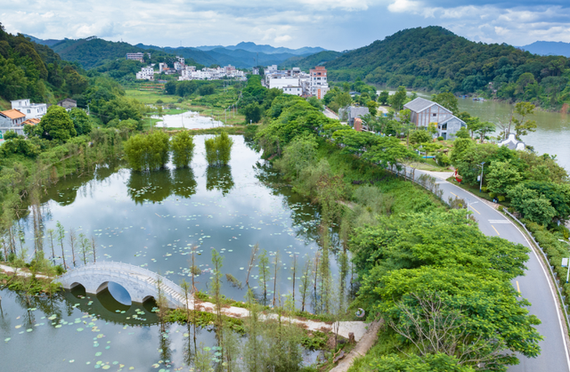 骑过两广山水间~封开这份 “赏景 + 逛吃” 攻略，让每段路充满惊喜
