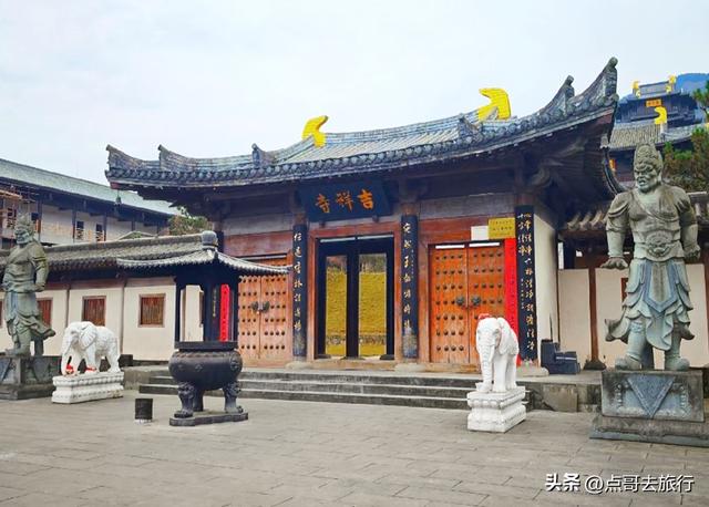 四川绵竹被低估的寺庙，居然是中国第二座佛寺，大殿堪称一绝！