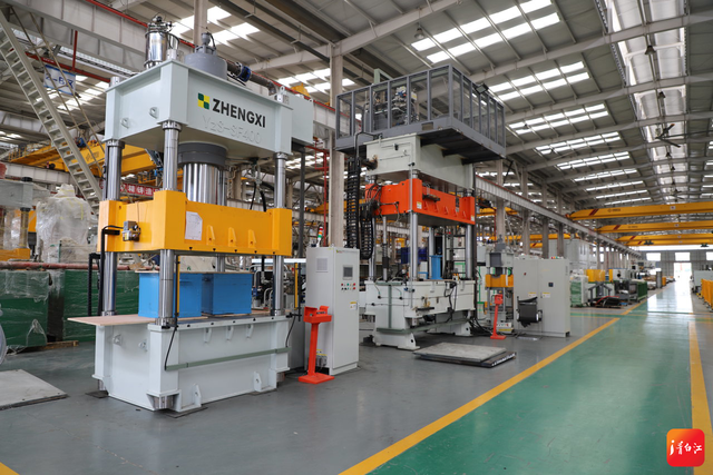 “青白江智造”助力小鹏“陆地航母”飞起来