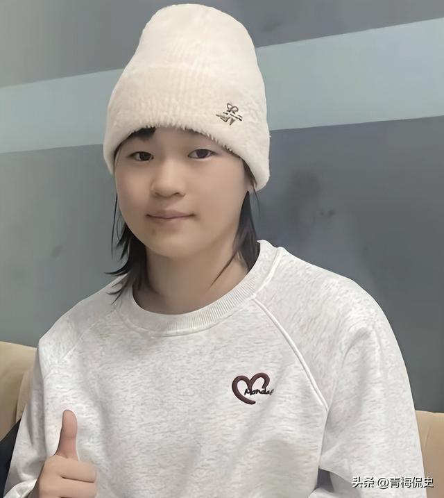 全红婵重返国家队，身高接近170，笑容满面留起长发，瘦了不少